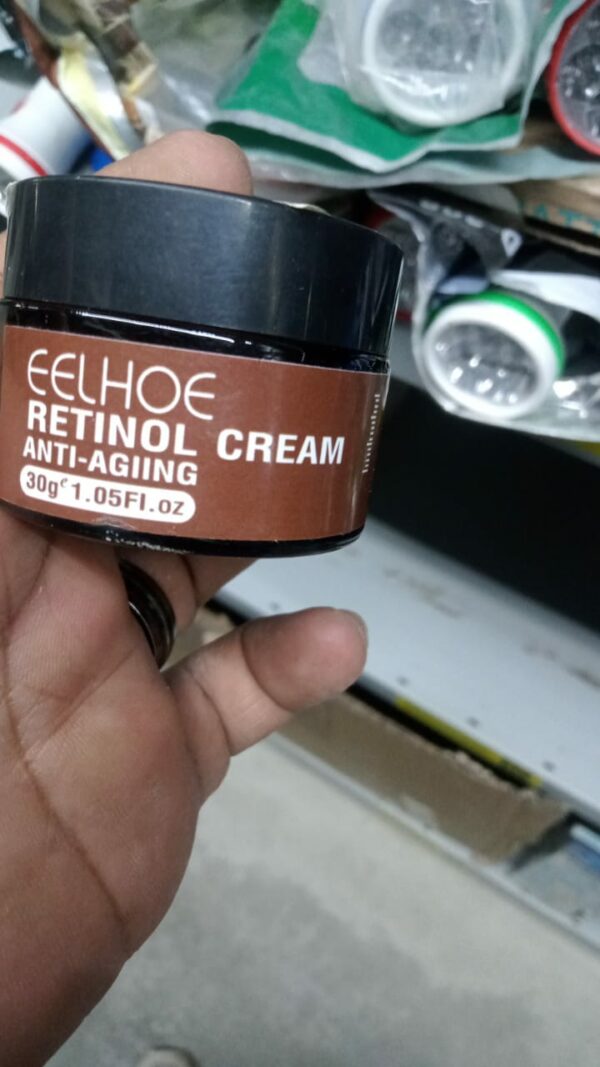 • Retinol face serum